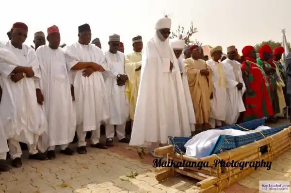 Photo: Emir Of Kano, Sanusi, Leads The Funeral Prayer Of Governor Ganduje
